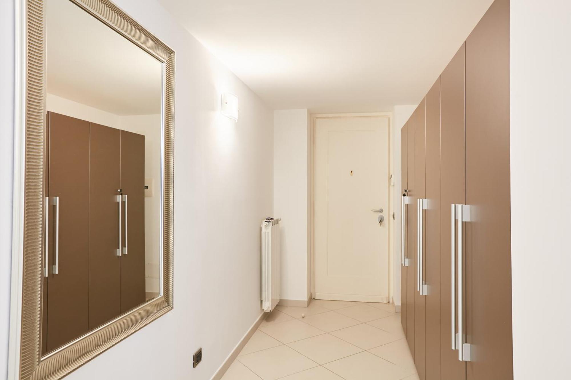 Design & Duplex At National Museum Napoli