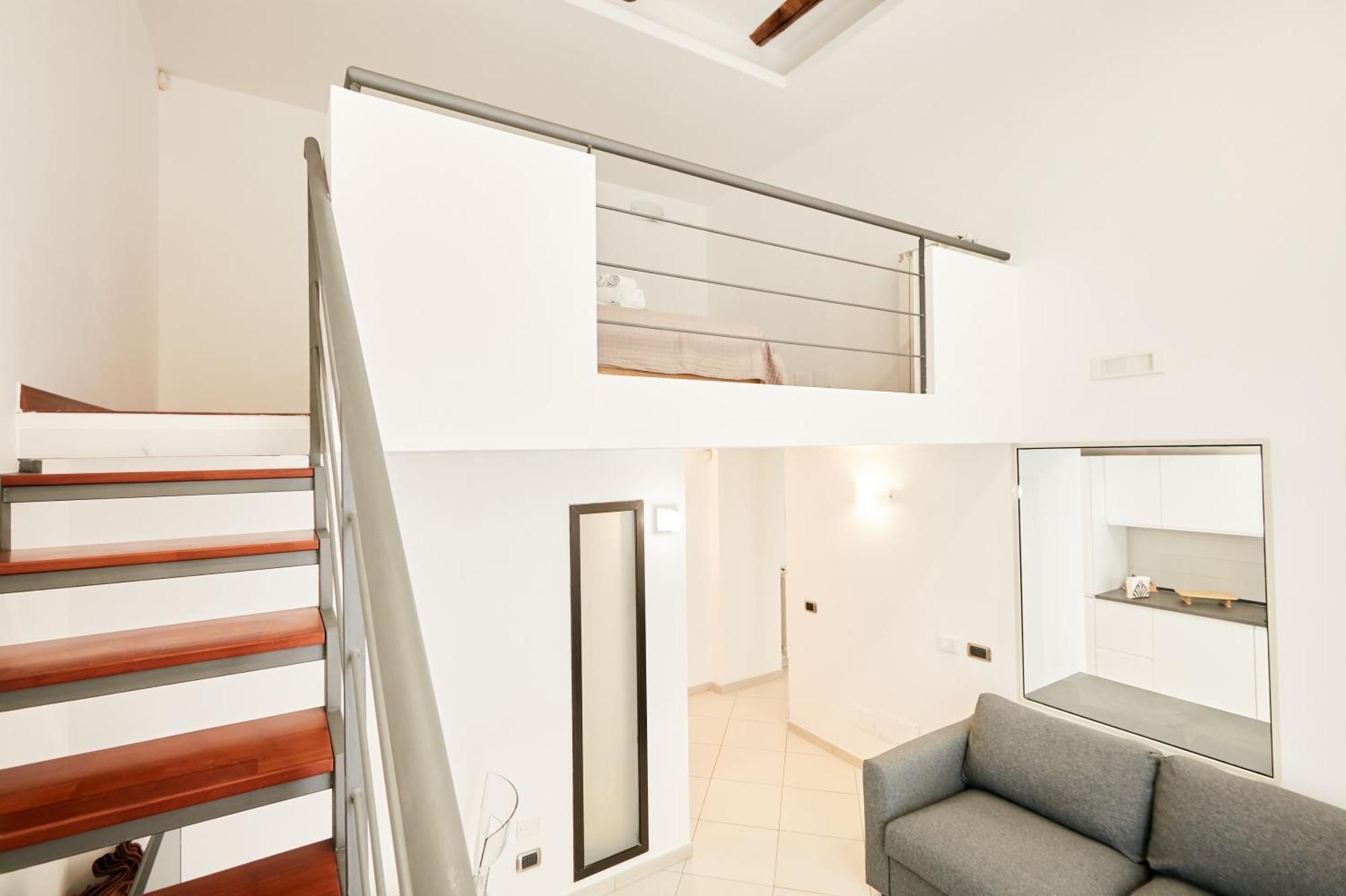Design & Duplex At National Museum Napoli